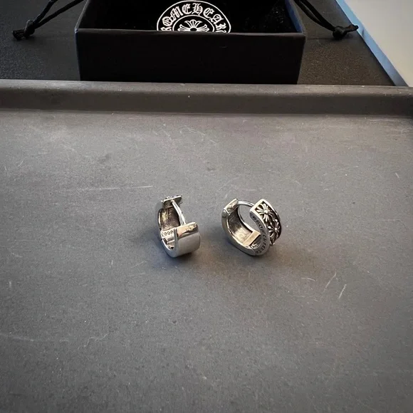 Chrome Hearts Silver Floral-Engraved Hoop Earrings - Picture 3 of 6